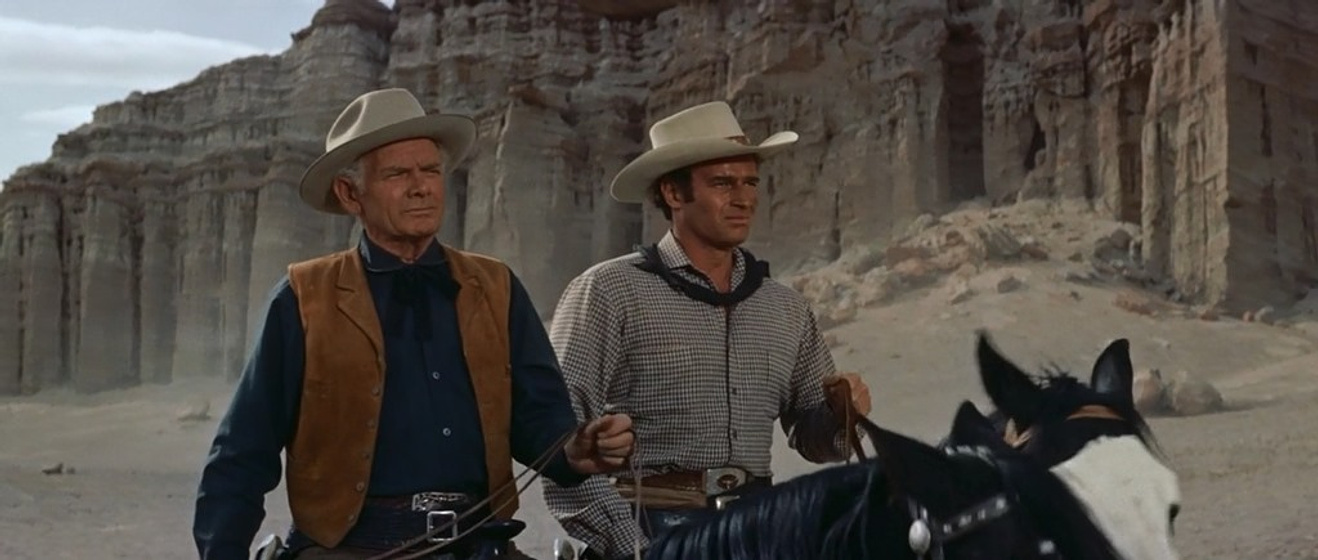 Charlton Heston y Charles Bickford en Horizontes de Grandeza