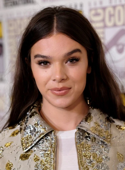 Hailee Steinfeld en bumblebee (Comic con San Diego. Julio 2018)