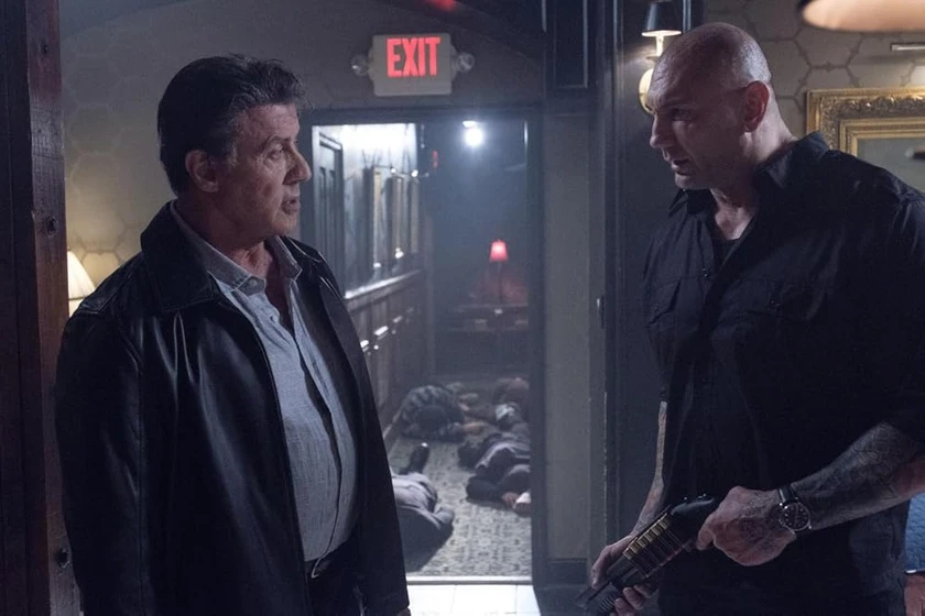 Sylvester Stallone y Dave Bautista en plan-de-escape-2-hades