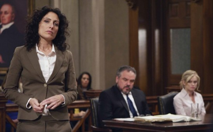 Lisa Edelstein en La Asesina de los Ojos Azules