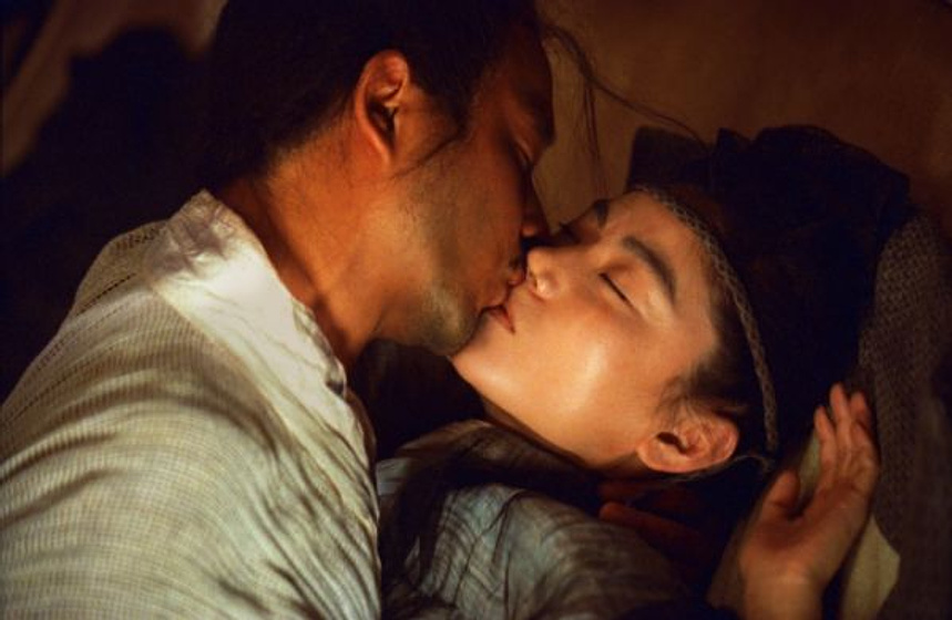 Maggie Cheung y Tony Leung Chiu Wai en Ashes Of Time