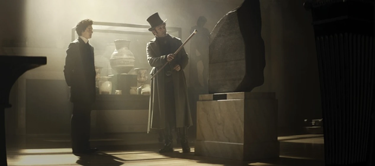 Michael Sheen y Aneurin Barnard en el-secreto-del-cofre-de-midas