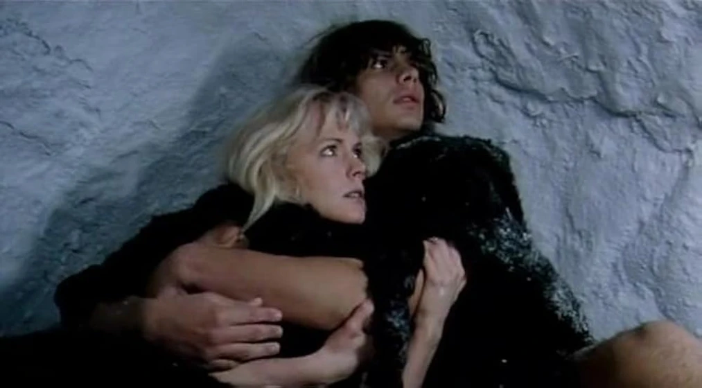 Mark Gregory y Andrea Goldman en adan-y-eva-la-primera-historia-de-amor