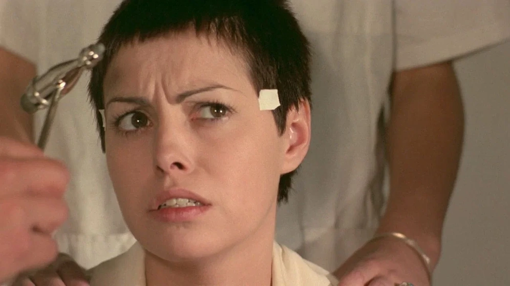 Lina Romay en women-without-innocence-wicked-women