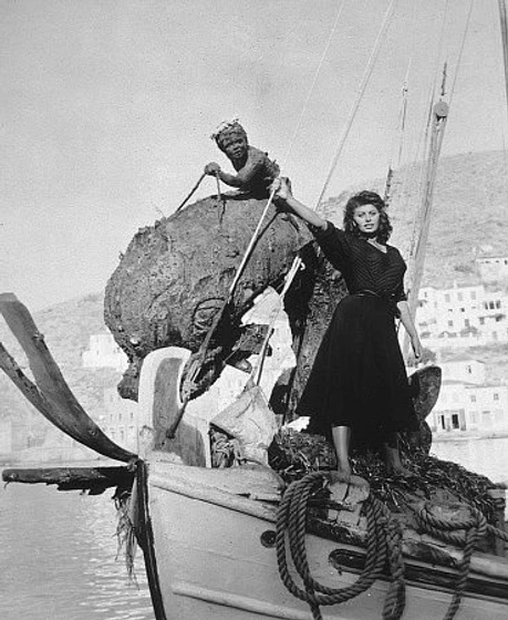 Sophia Loren en la-sirena-y-el-delfin