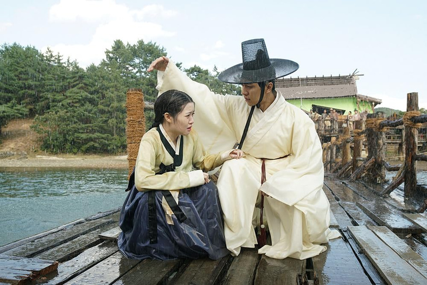 Sim Eun-kyung y Lee Seung-gi en the-princess-and-the-matchmaker