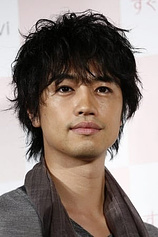 picture of actor Takumi Saito
