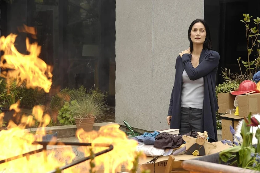 Carrie-Anne Moss en normal-2007