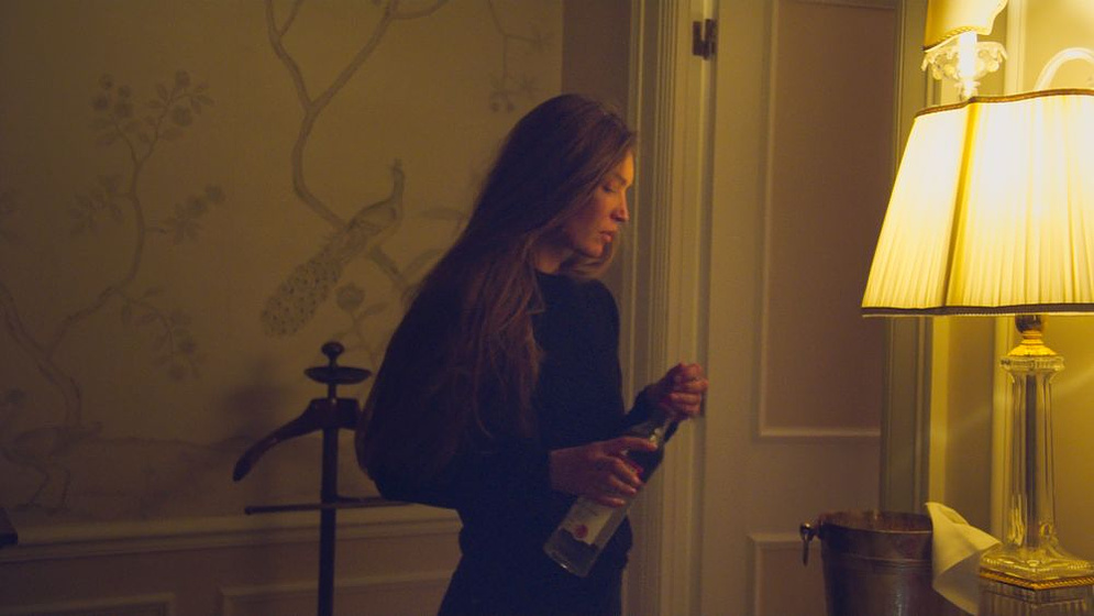 Cristina Chiriac en Zeros and Ones