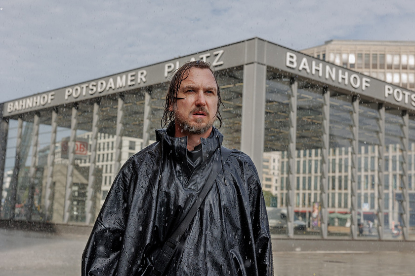 Lars Eidinger en The Light