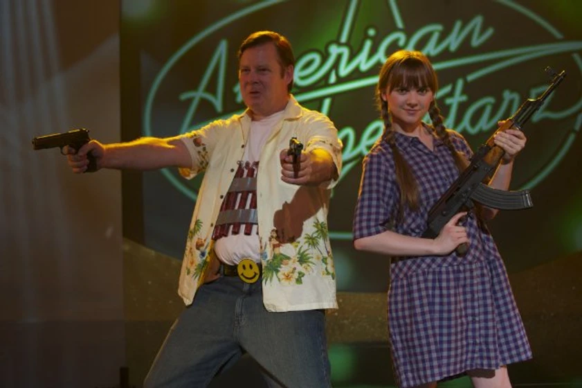 Joel Murray y Tara Lynne Barr en armados-y-cabreados