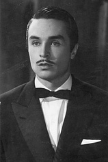 photo of person Carlos Agostí