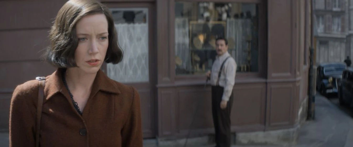 Gilles Lellouche y Sara Giraudeau en adios-senor-hoffman