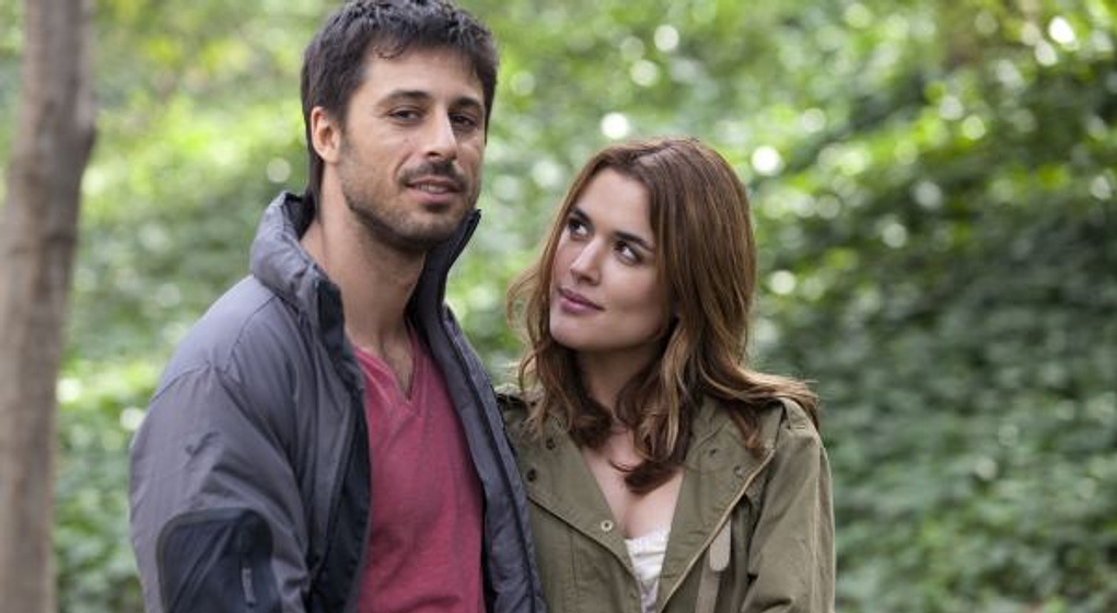 Hugo Silva y Adriana Ugarte en Lo Contrario al amor