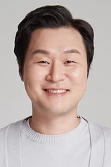 picture of actor Yoon Kyung-ho