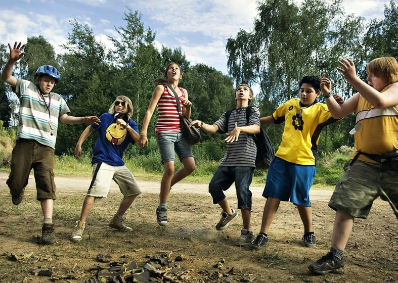 Manuel Steitz, Nicolas Schinseck, Leonie Tepe, David Hürten, Javidan Imani y Robin Walter en los-cocodrilos