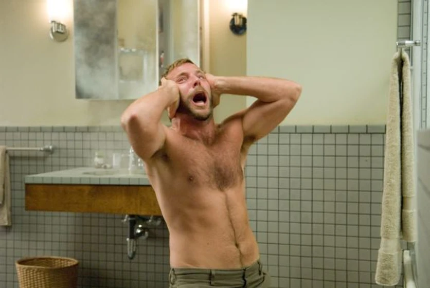 Bradley Cooper en expediente-39