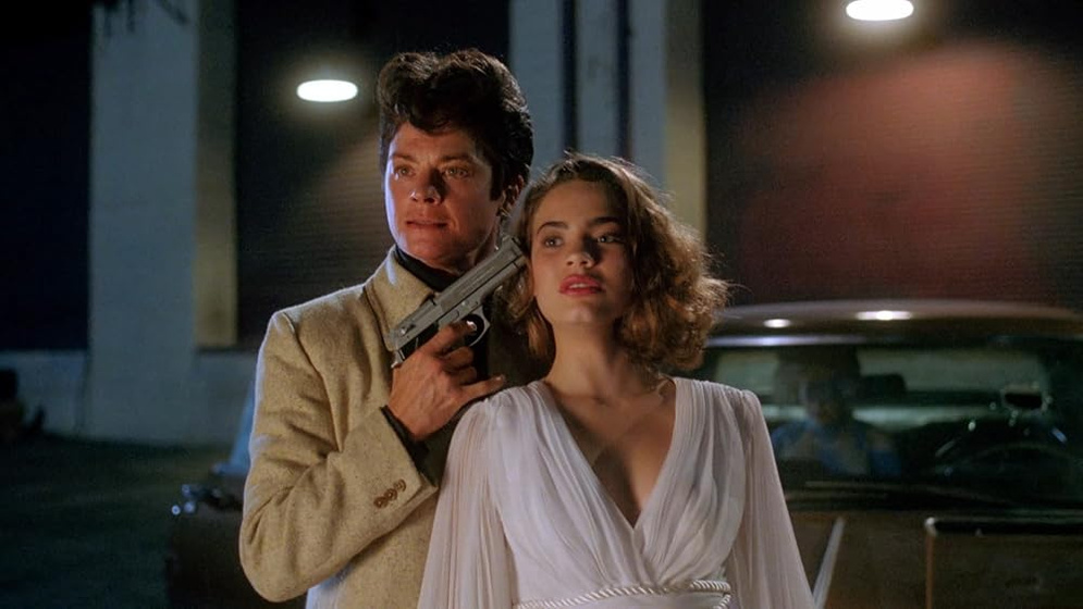 Meg Foster y Rebecca Herbst en shrunken-heads