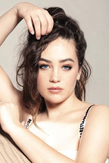 photo of person Mary Mouser