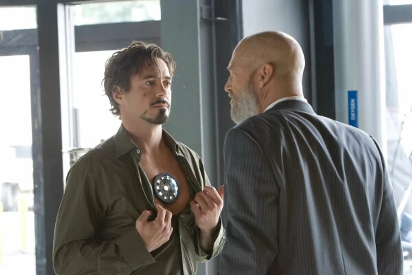 Jeff Bridges y Robert Downey Jr. en iron-man