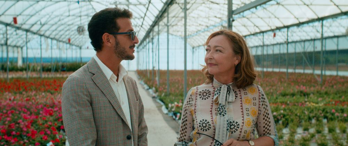 Catherine Frot y Vincent Dedienne en Entre Rosas