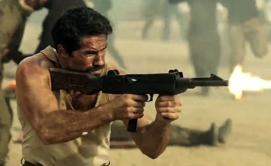 Scott Adkins en la-guerra-karmouz