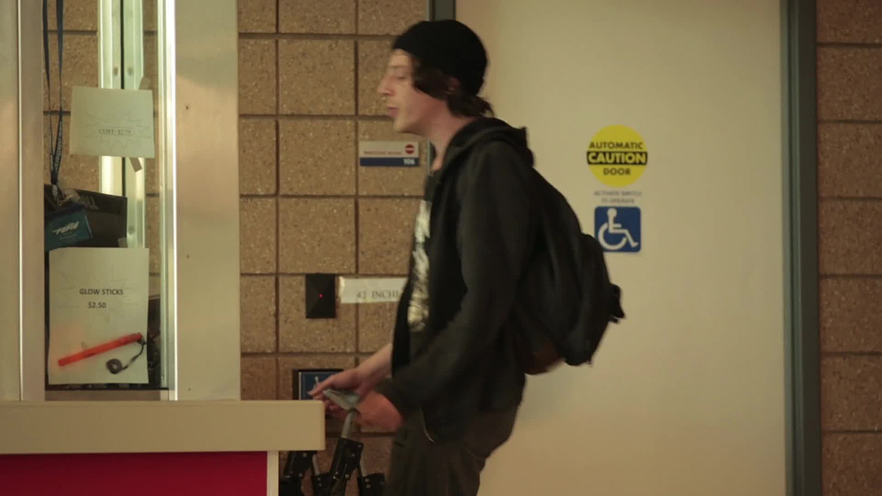 Joshua Burge en Buzzard