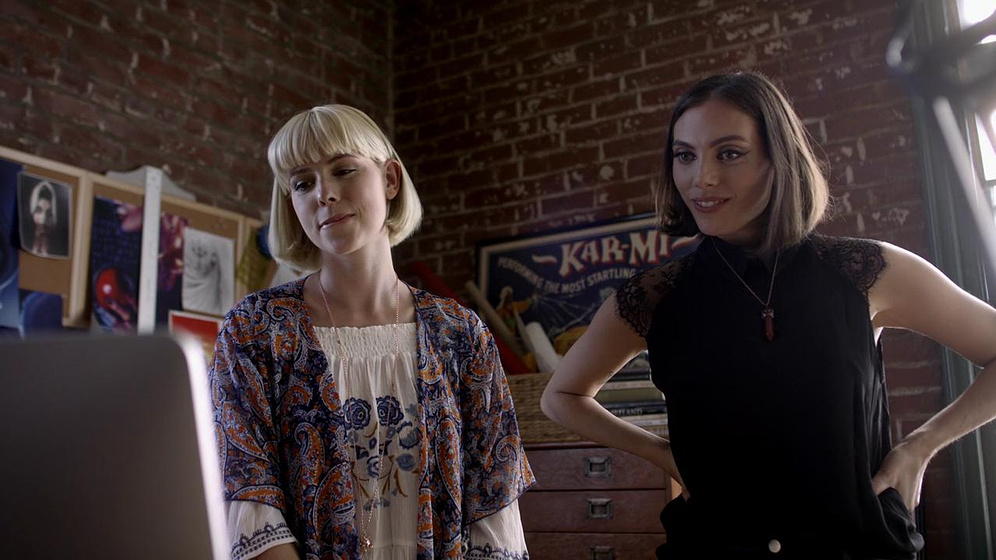 Kelly Curran en don-t-let-her-in