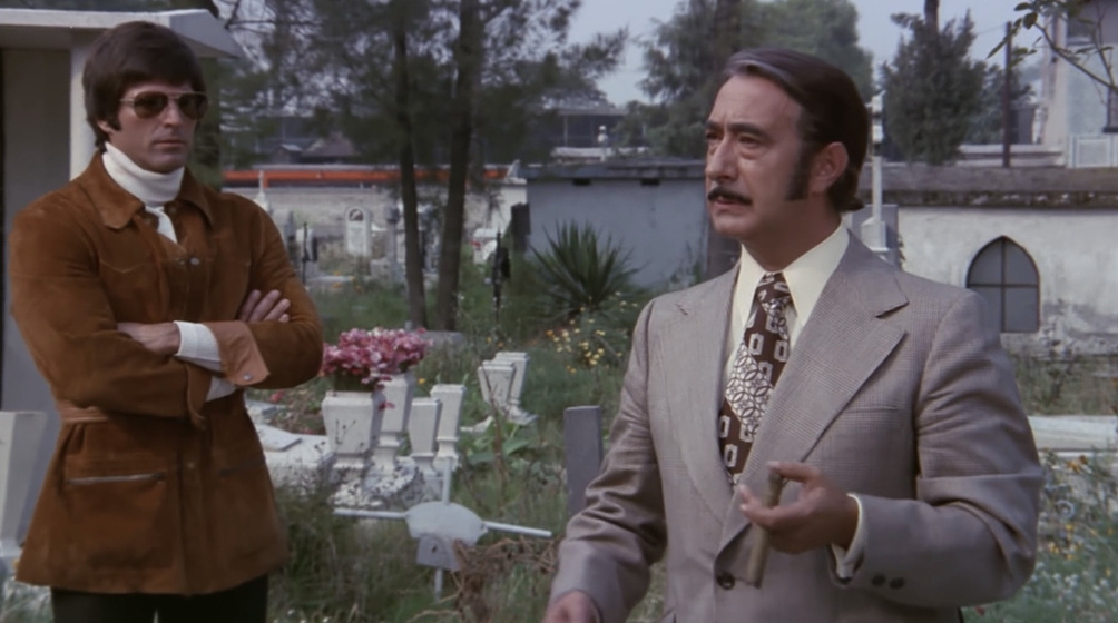 Jorge Rivero y Carlos Petrel en Bellas de Noche (Las Ficheras)