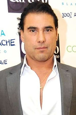 picture of actor Eduardo Yáñez