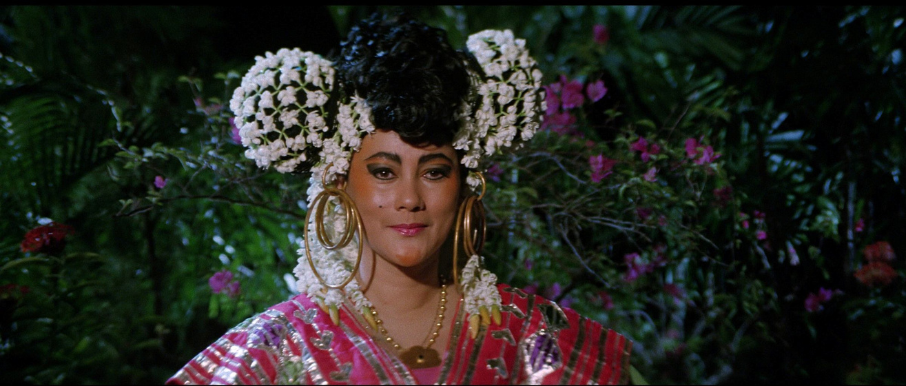 Suzzanna en santet-2-wanita-harimau