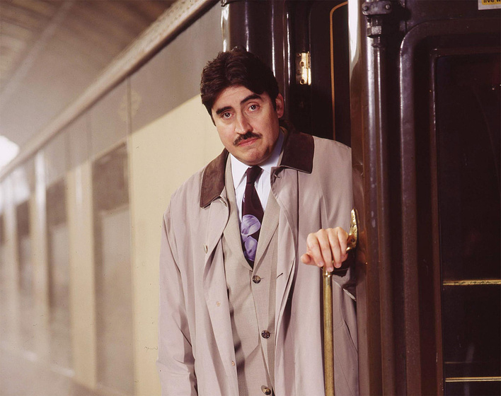 Alfred Molina en Asesinato en el Orient Express