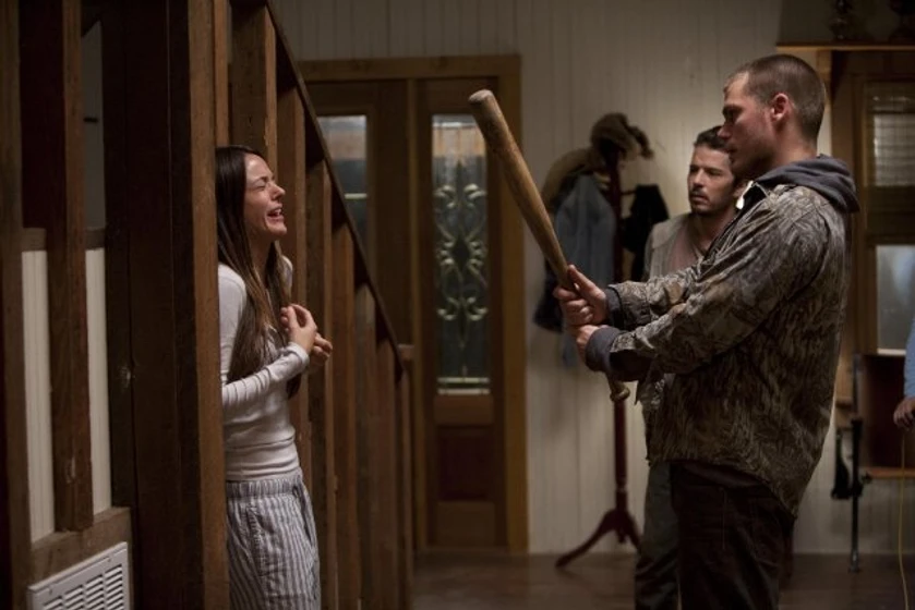 Sarah Butler y Jeff Branson en i-spit-on-your-grave