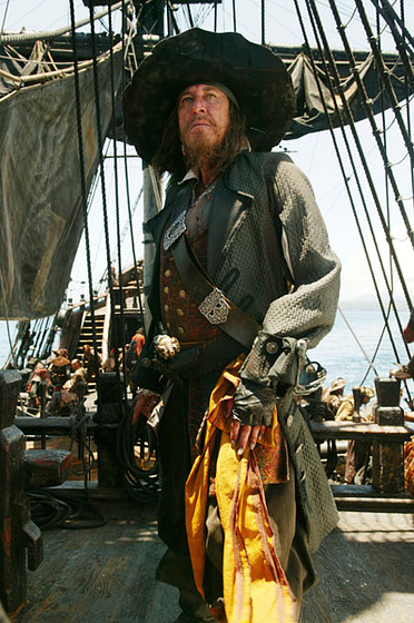 Geoffrey Rush en Piratas del Caribe: En el Fin del Mundo