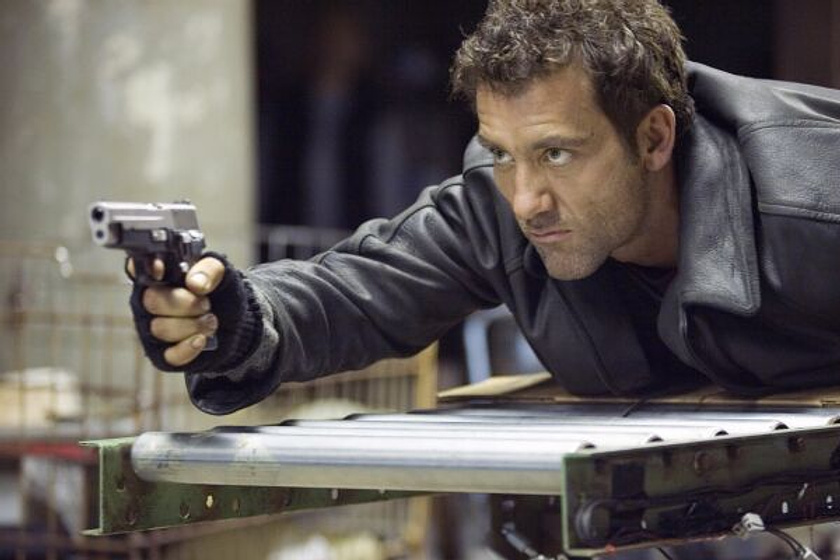 Clive Owen en Shoot 'Em Up (En el Punto de Mira)