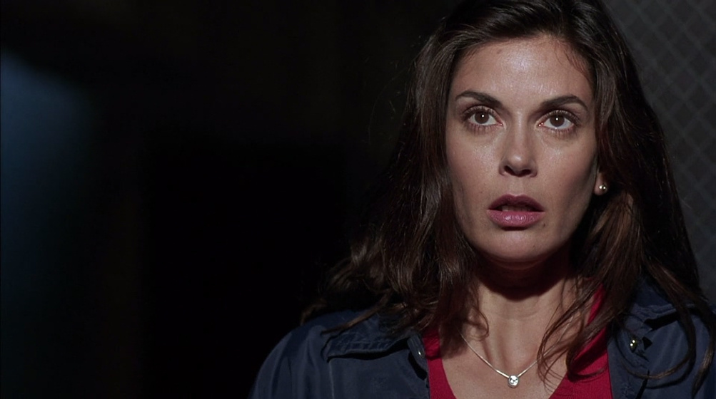 Teri Hatcher en Momentum