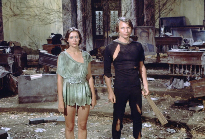 Michael York y Jenny Agutter en la-fuga-de-logan