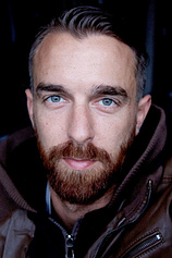 picture of actor Simon Solberg