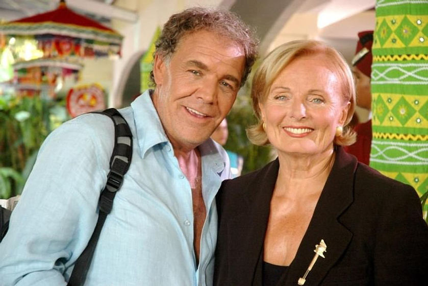 Christian Kohlund y Ruth-Maria Kubitschek en Dream Hotel: India