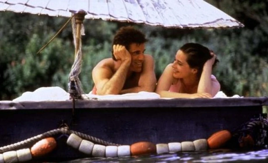 Isabella Rossellini y Ted Danson en un-toque-de-infidelidad