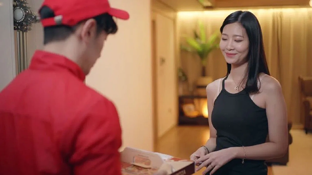 Imagen de invited-delivery-man