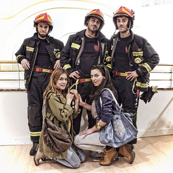 Hugo Silva, Adriana Ugarte, Guadalupe Lancho, Álex García [I] y Álex Barahona en Lo Contrario al amor