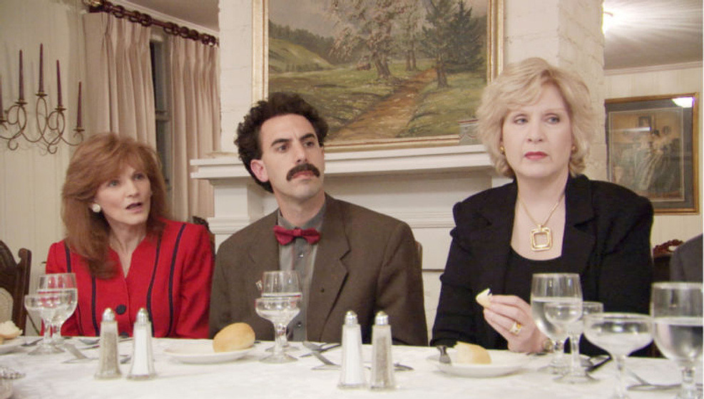 Sacha Baron Cohen en Borat: El Segundo Mejor Reportero del Glorioso País Kazajistan Viaja a América