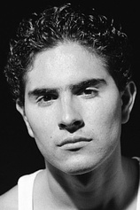 picture of actor Gilbert Luna