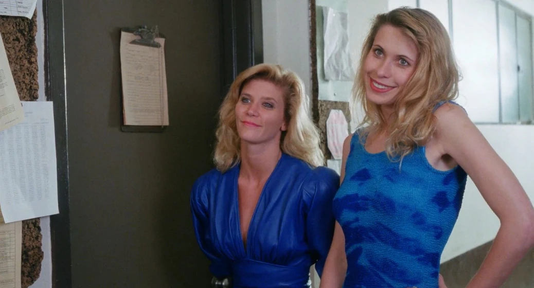 Ginger Lynn y Elizabeth Kaitan en vice-academy-part-3