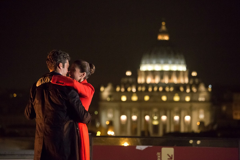 Luca Argentero y Sarah Felberbaum en poli-opposti