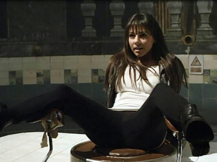 Roxanne Pallett en camino-sangriento-6