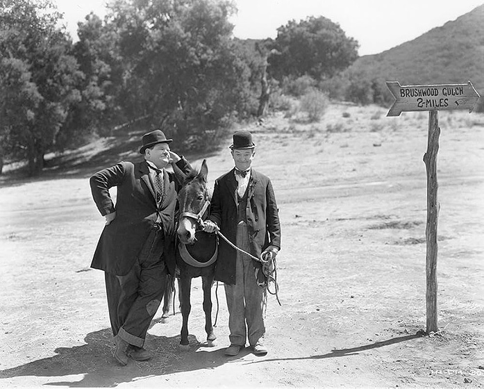 Stan Laurel y Oliver Hardy en laurel-y-hardy-en-el-oeste