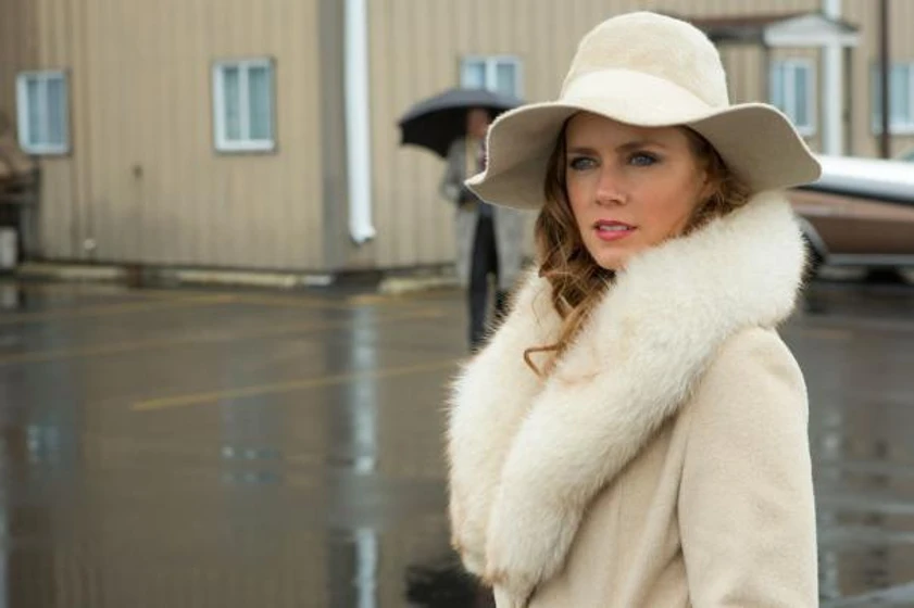 Amy Adams en la-gran-estafa-americana