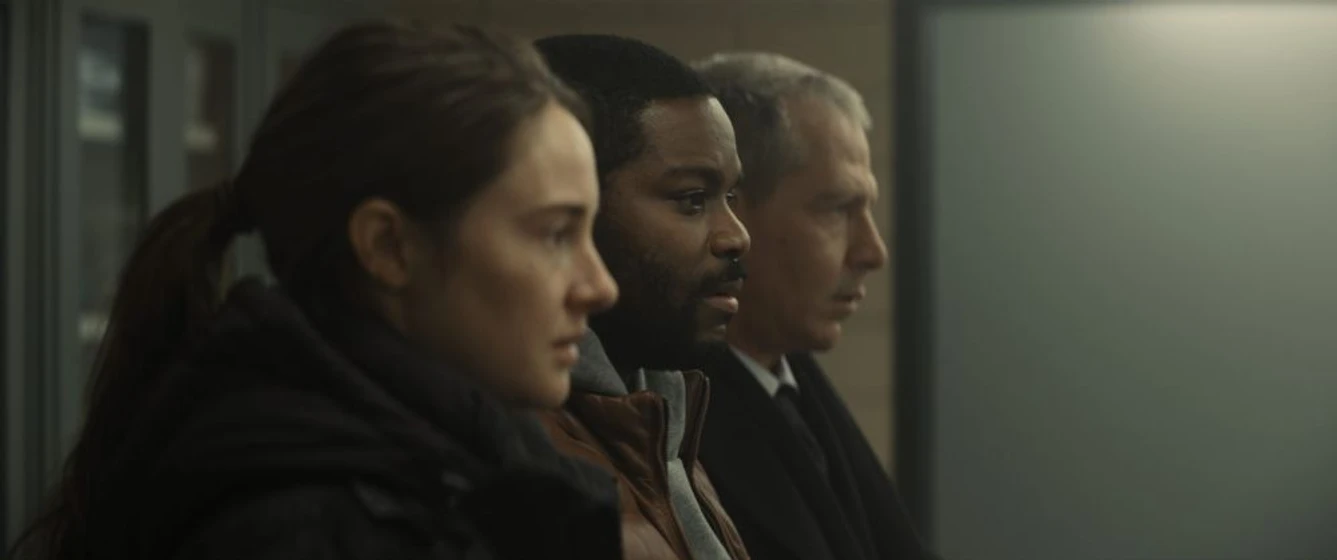 Ben Mendelsohn, Shailene Woodley y Jovan Adepo en misantropo